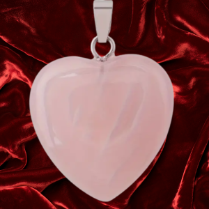 PENDENTIF CŒUR EN QUARTZ ROSE