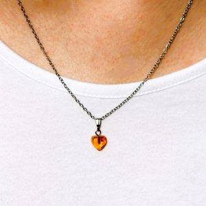Collier CŒUR en AMBRE de la BALTIQUE