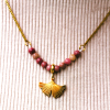 Collier FEUILLE DE GINGKO - perles roses (rhodonite)