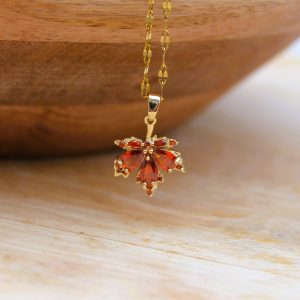 PENDENTIF FEUILLE D'ERABLE