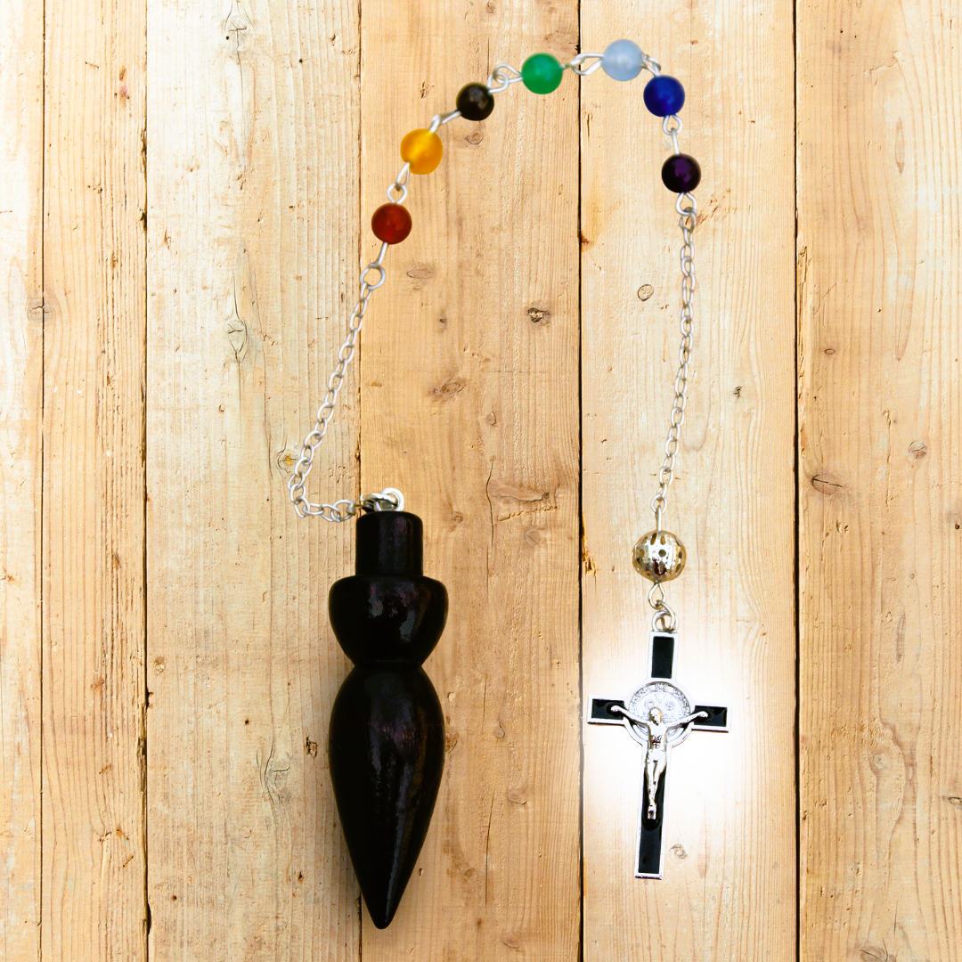 PENDULE en bois & CROIX DE SAINT BENOIT – Image 2