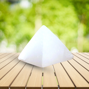 PYRAMIDE DE GEOBIOLOGIE EN SELENITE